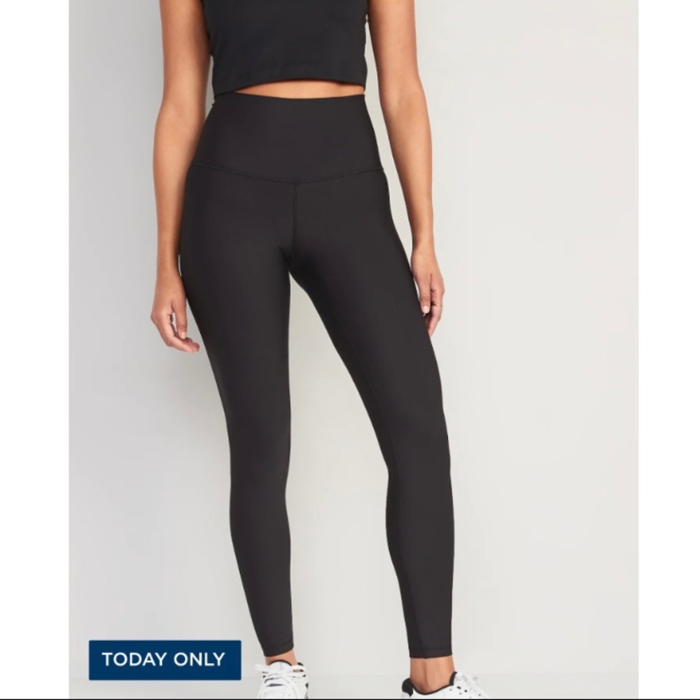 Old Navy Powersoft High Waisted Leggings with Pockets Size XS